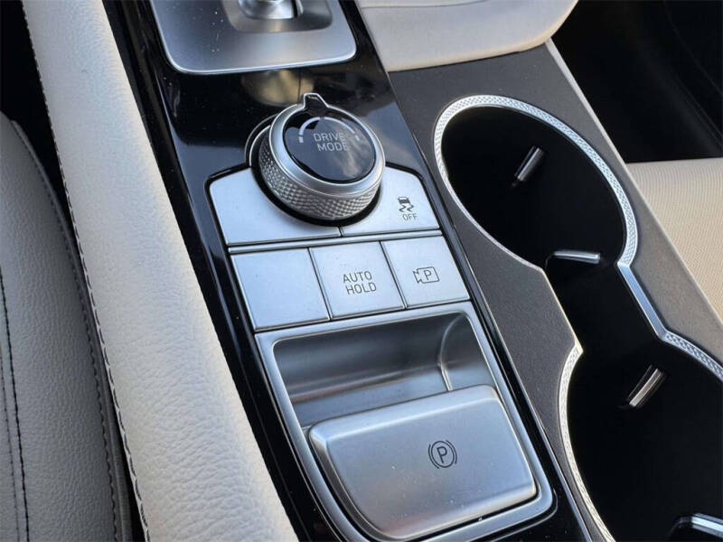 2026 Genesis G70 2.5T Standard