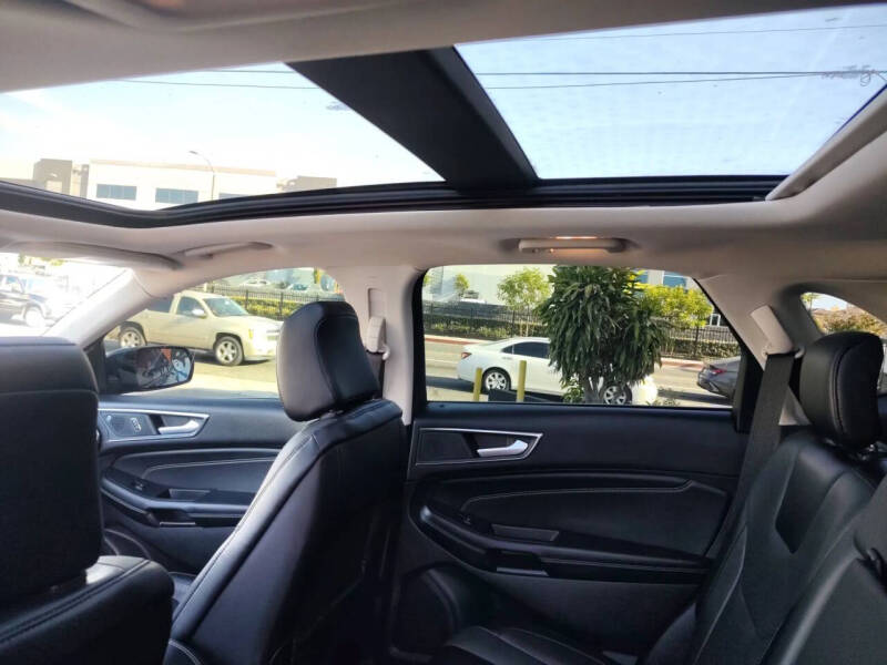 2020 Ford Edge Titanium - Photo 20