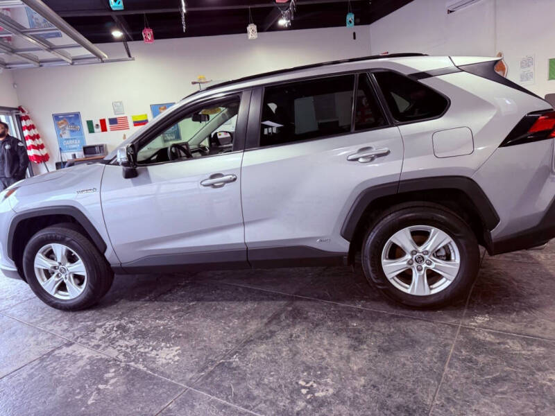 2019 Toyota RAV4 Hybrid LE