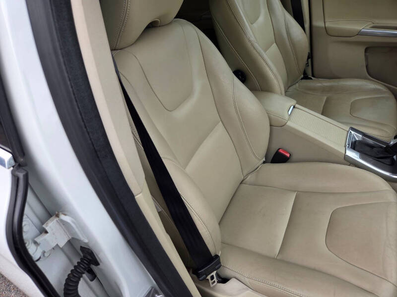 2015 Volvo XC60 T5 Premier