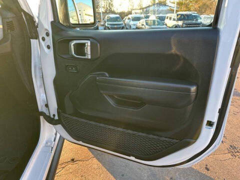 2024 Jeep Gladiator NightHawk