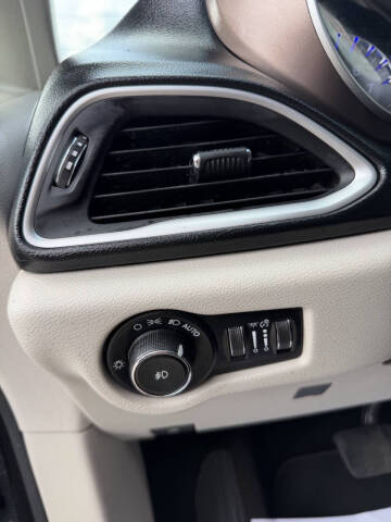 2018 Chrysler Pacifica Touring Plus