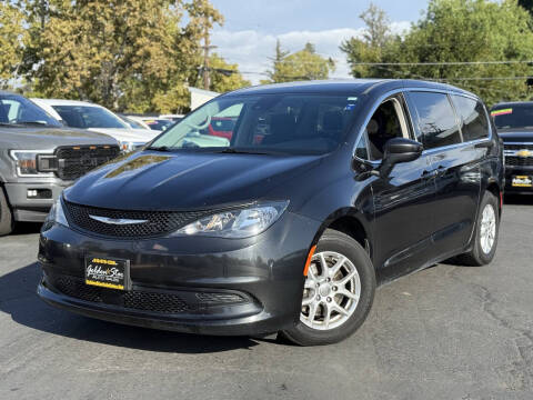 2022 Chrysler Voyager LX