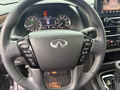 2022 Infiniti QX80 Luxe