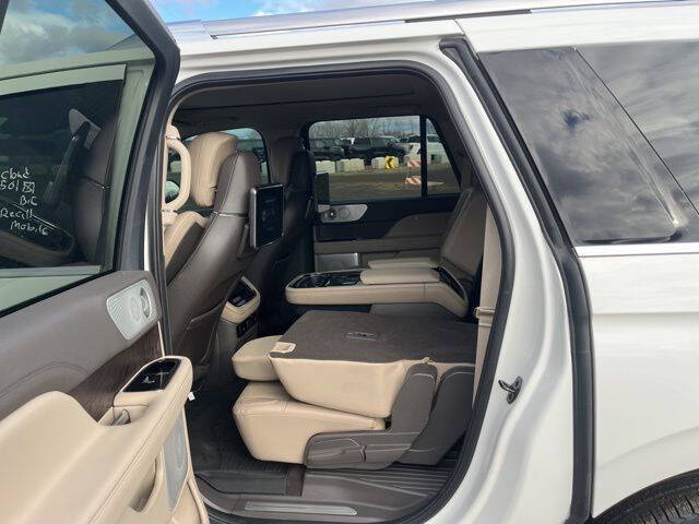 2022 Lincoln Navigator L Reserve