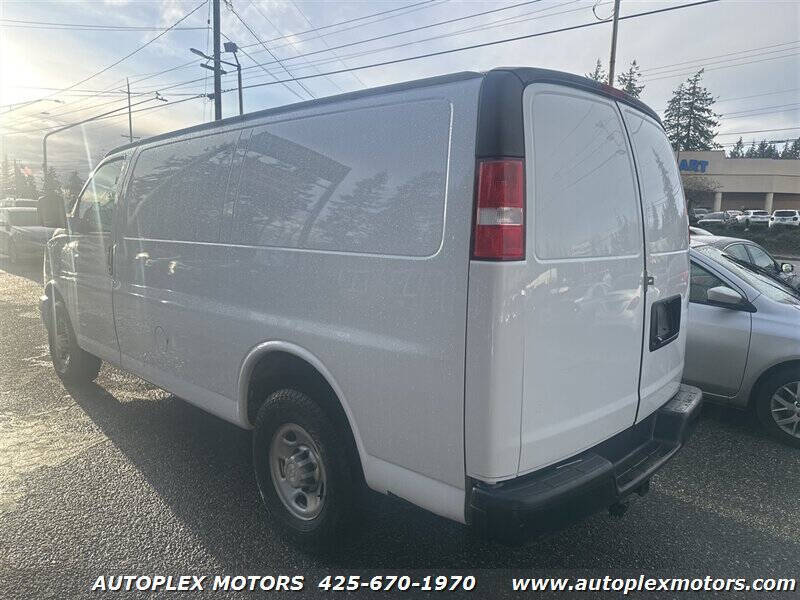 2017 Chevrolet Express 2500