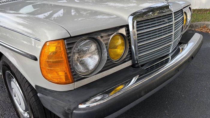 1981 Mercedes-Benz 300-Class