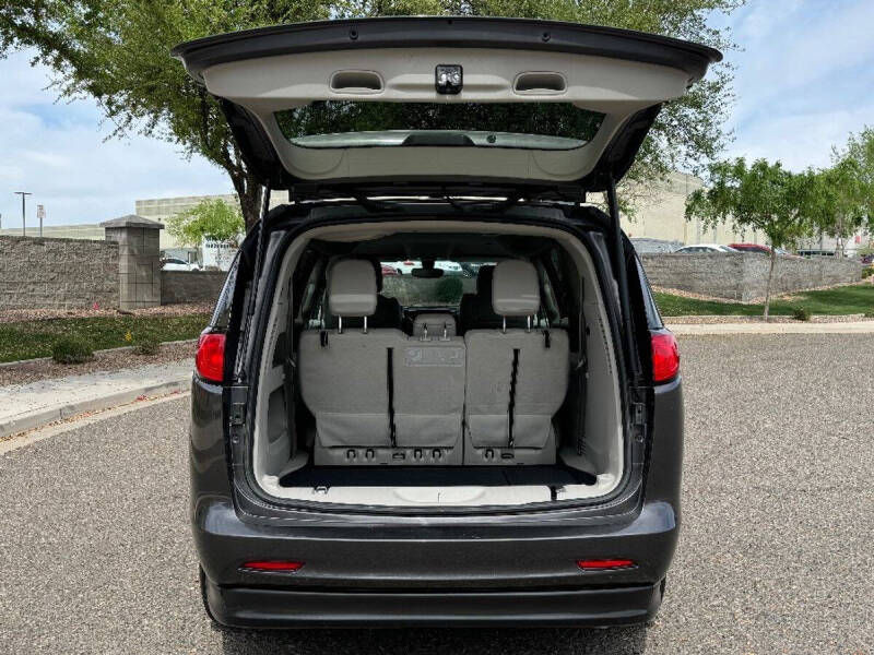 2021 Chrysler Voyager LXi