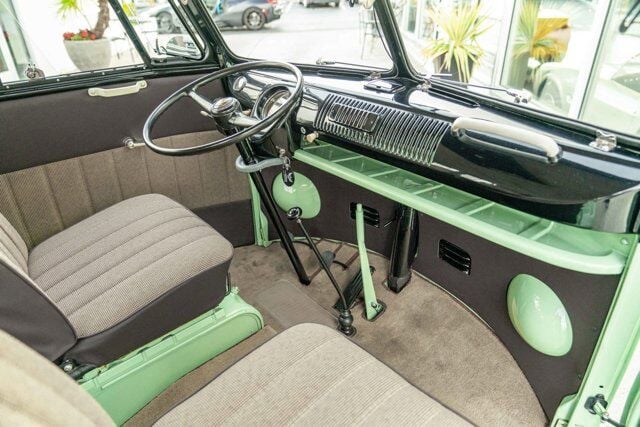 1966 Volkswagen 11-Window 49