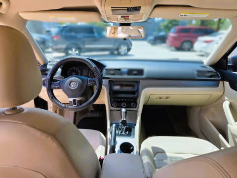 2015 Volkswagen Passat 1.8T SE