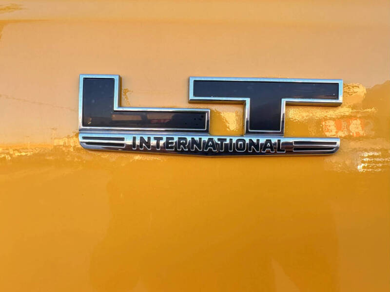 2019 International LT625