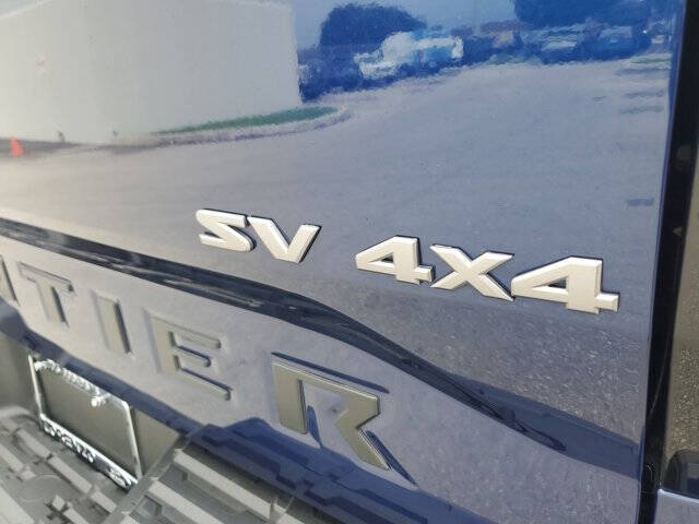 2022 Nissan Frontier SV