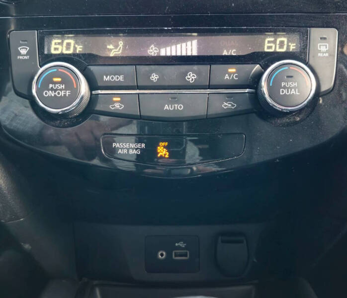 2020 Nissan Rogue SV