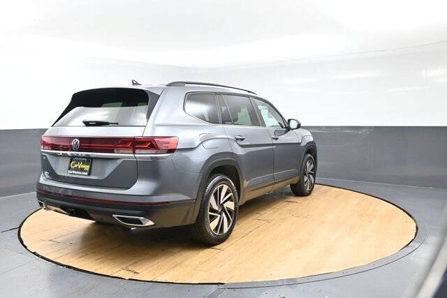 2025 Volkswagen Atlas SE