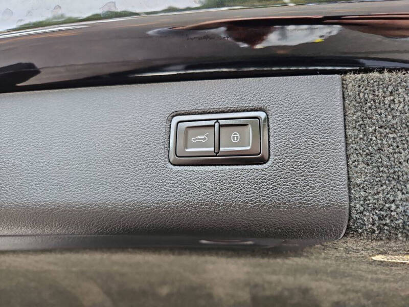 2020 Bentley Bentayga V8