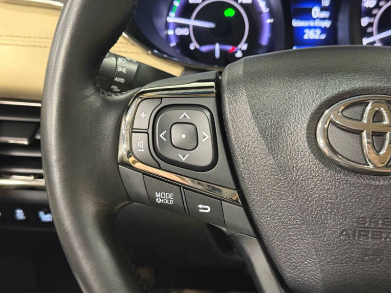 2018 Toyota Avalon Hybrid Limited