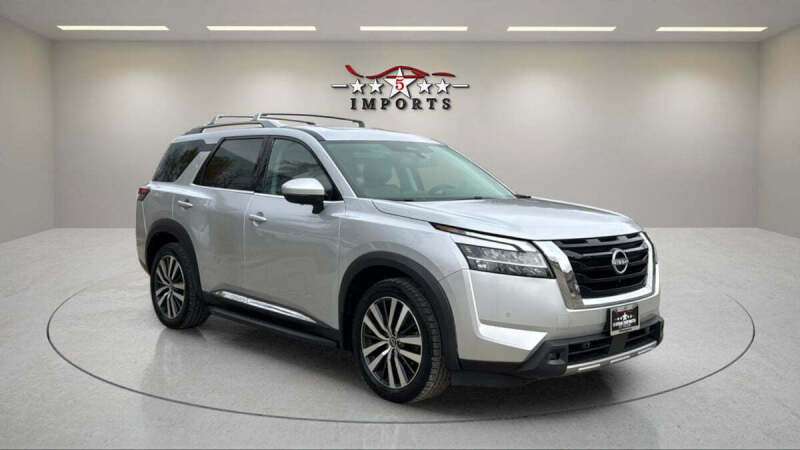 2022 Nissan Pathfinder Platinum