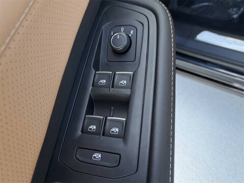 2026 Volkswagen Atlas Cross Sport SEL R-Line Black 4Motion