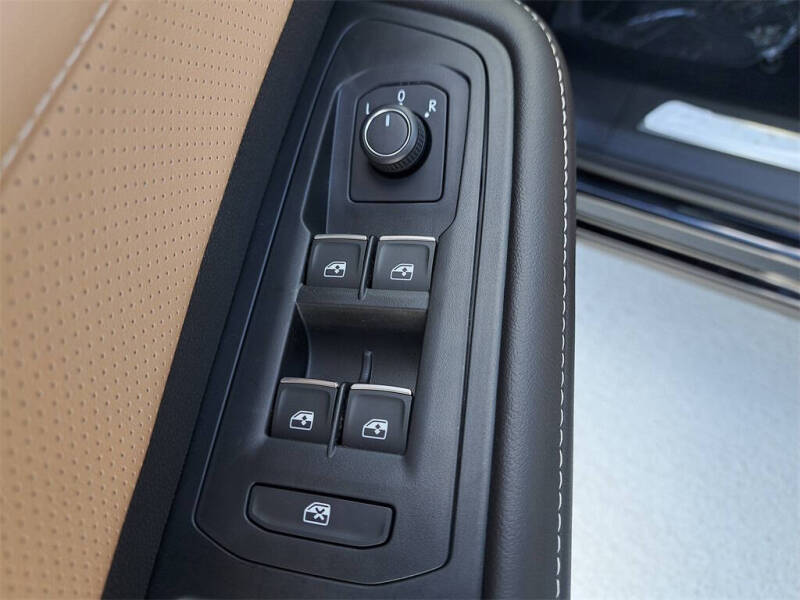 2026 Volkswagen Atlas Cross Sport SEL R-Line Black 4Motion