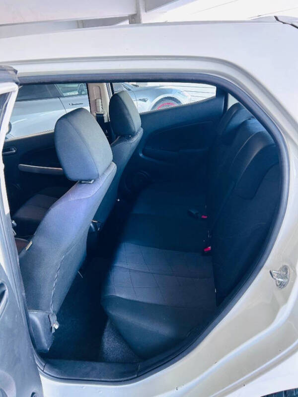 2014 Mazda MAZDA2 Sport