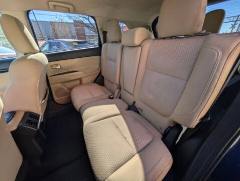 2019 Mitsubishi Outlander ES