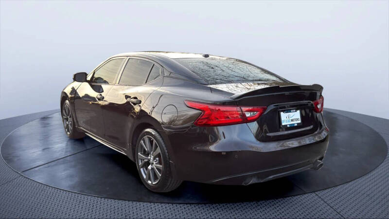 2016 Nissan Maxima