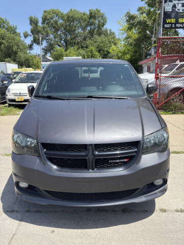2018 Dodge Grand Caravan SE Plus Photo