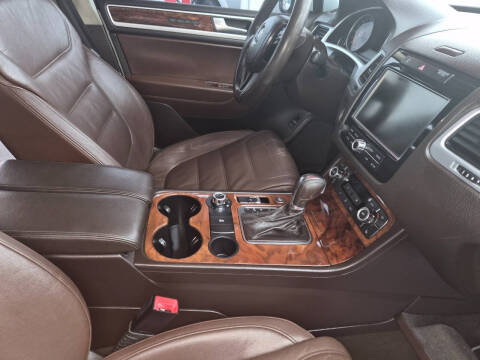 2012 Volkswagen Touareg TDI Executive