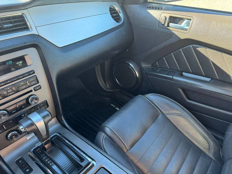 2012 Ford Mustang GT Premium