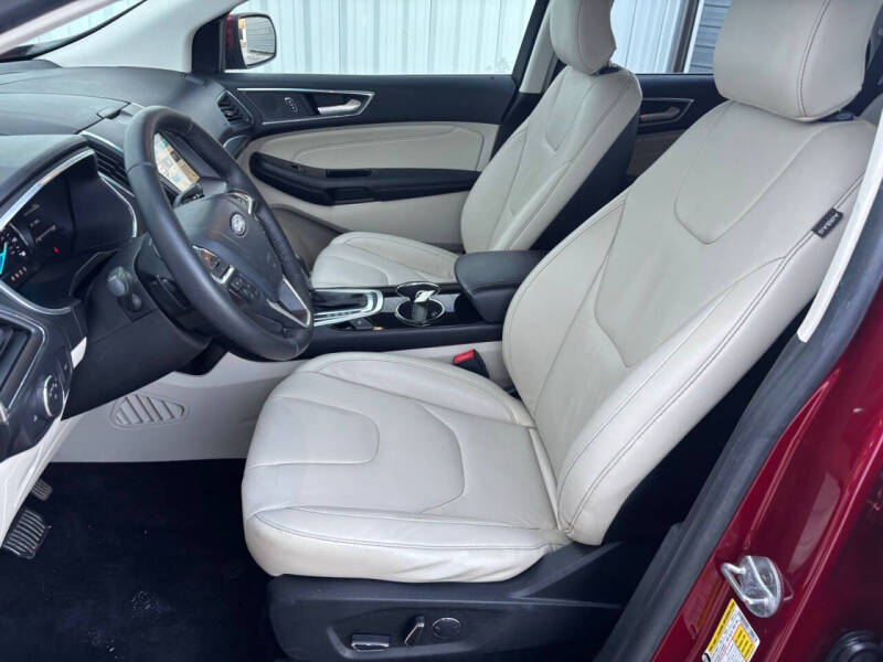 2017 Ford Edge Titanium