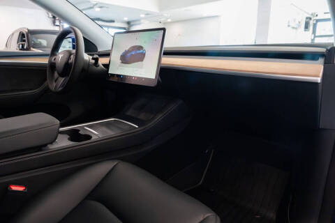 2025 Tesla Model Y Performance