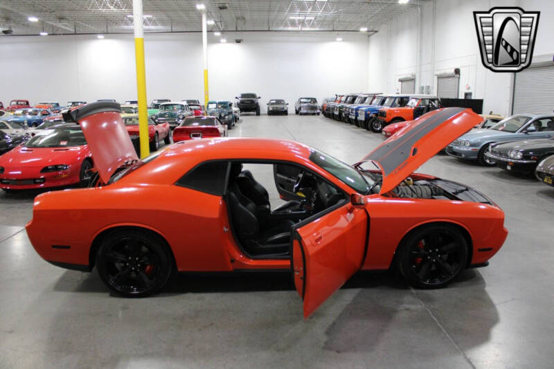 2009 Dodge Challenger SRT8