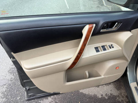 2012 Toyota Highlander Limited