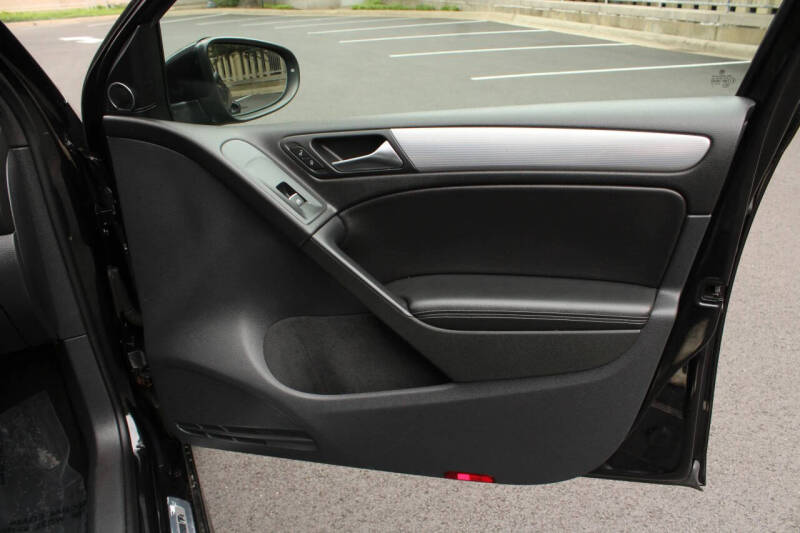 2013 Volkswagen Golf R