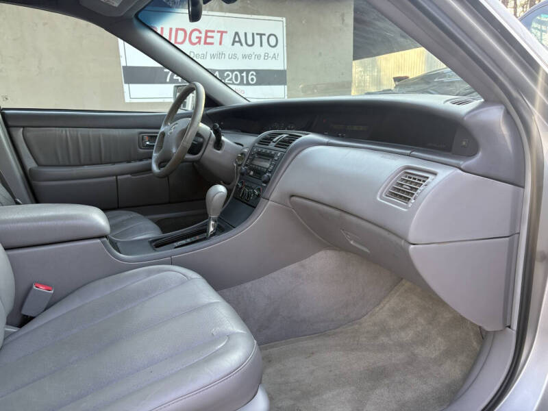 2003 Toyota Avalon XL