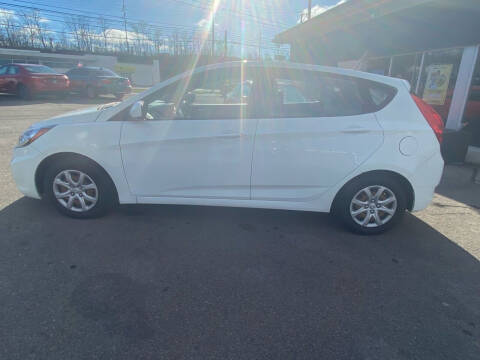 2012 Hyundai Accent GS