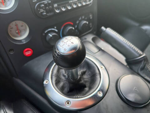 2004 Dodge Viper SRT-10