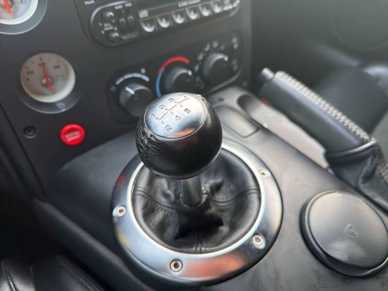 2004 Dodge Viper SRT-10