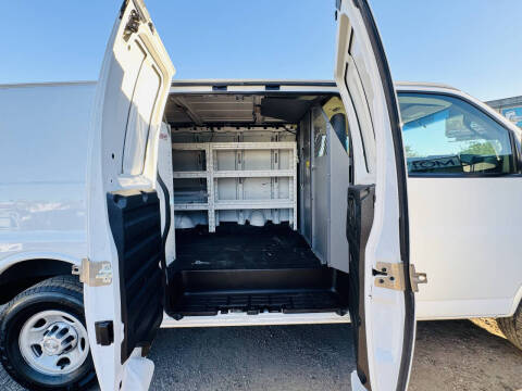 2017 Chevrolet Express 2500