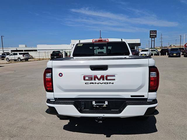 2024 GMC Canyon Elevation