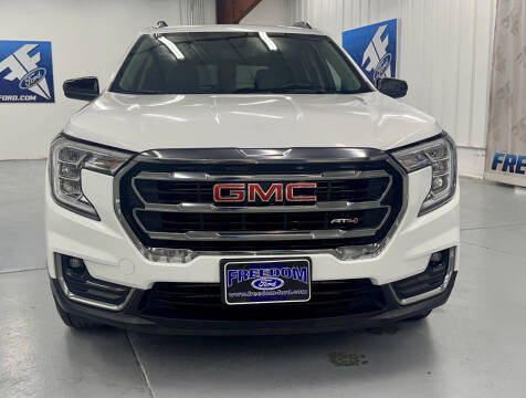 2023 GMC Terrain AT4