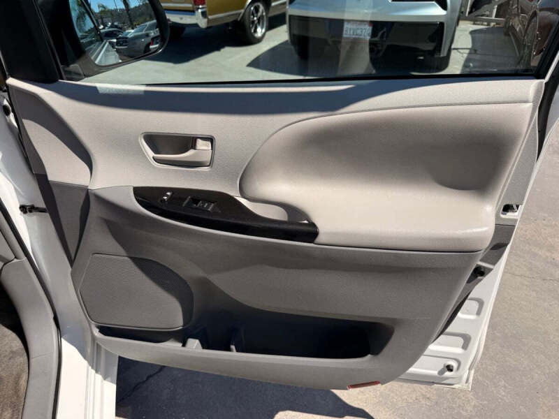 2014 Toyota Sienna