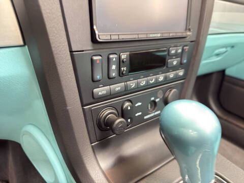2002 Ford Thunderbird Deluxe