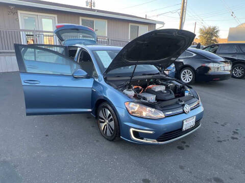 2016 Volkswagen e-Golf SE