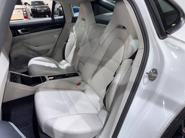 2017 Porsche Panamera