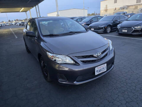2011 Toyota Corolla LE