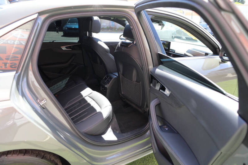 2023 Audi A4 quattro S line Prem Plus 45 TFSI