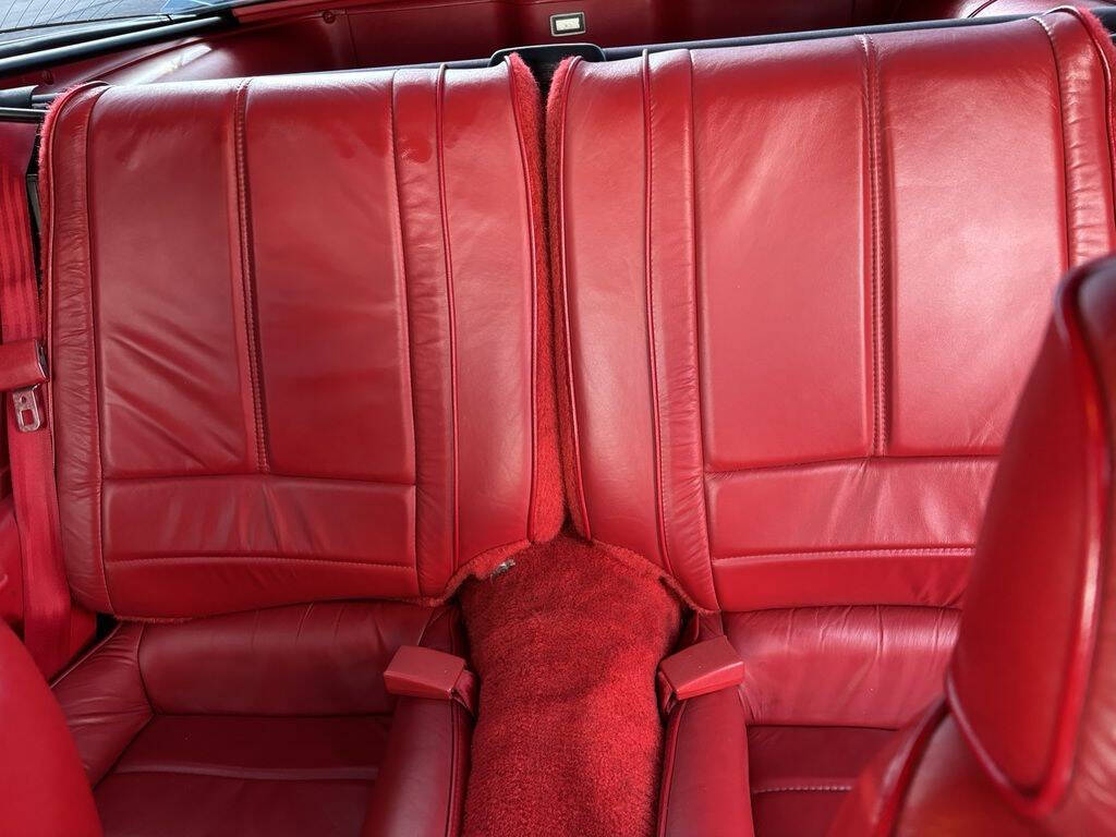 1992 Chevrolet Camaro 29