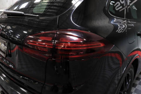 2017 Porsche Cayenne GTS