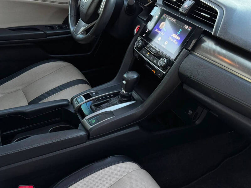 2017 Honda Civic EX-L w/Navi